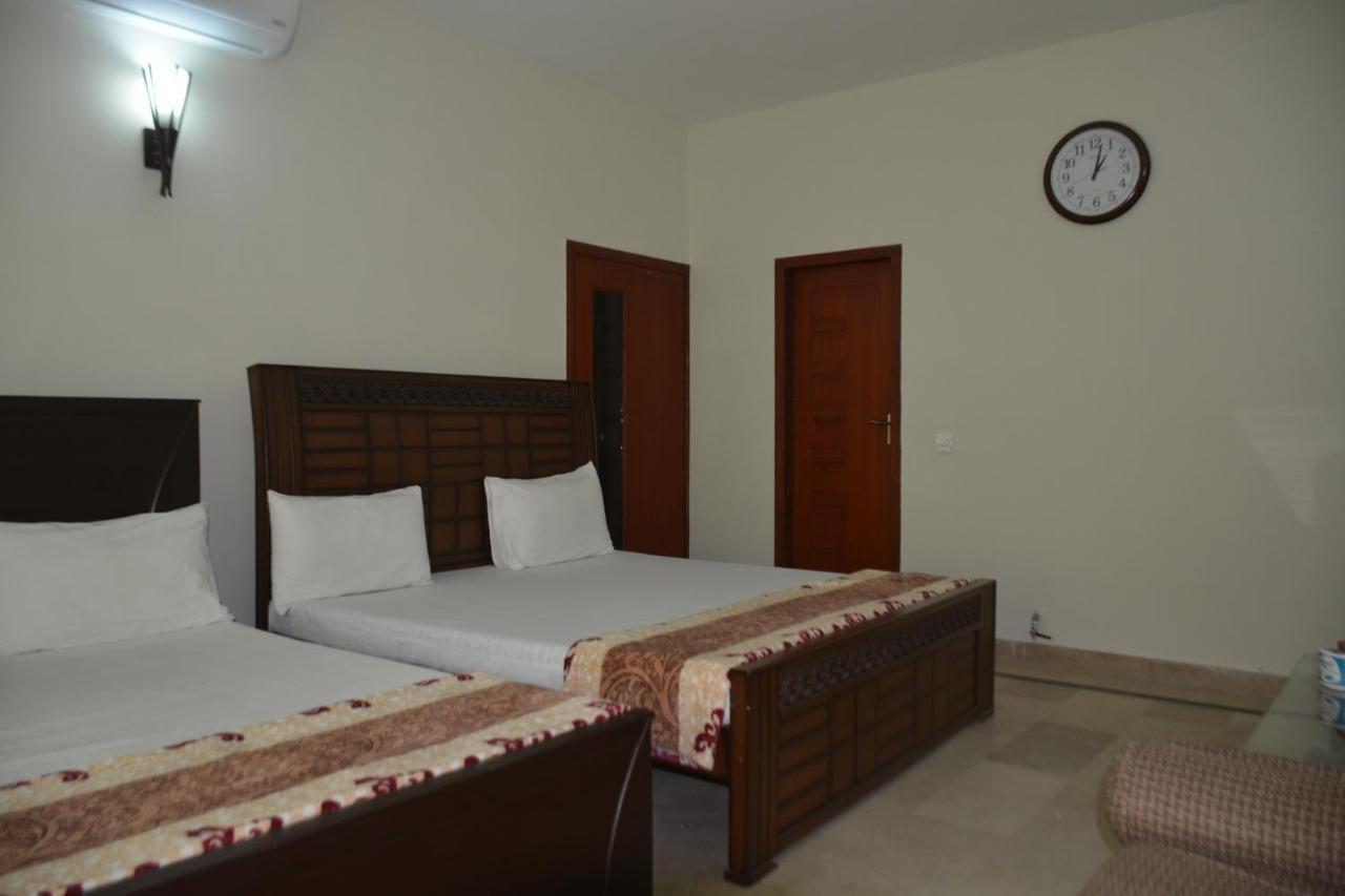 The Travelers Den Hotell Islamabad Eksteriør bilde