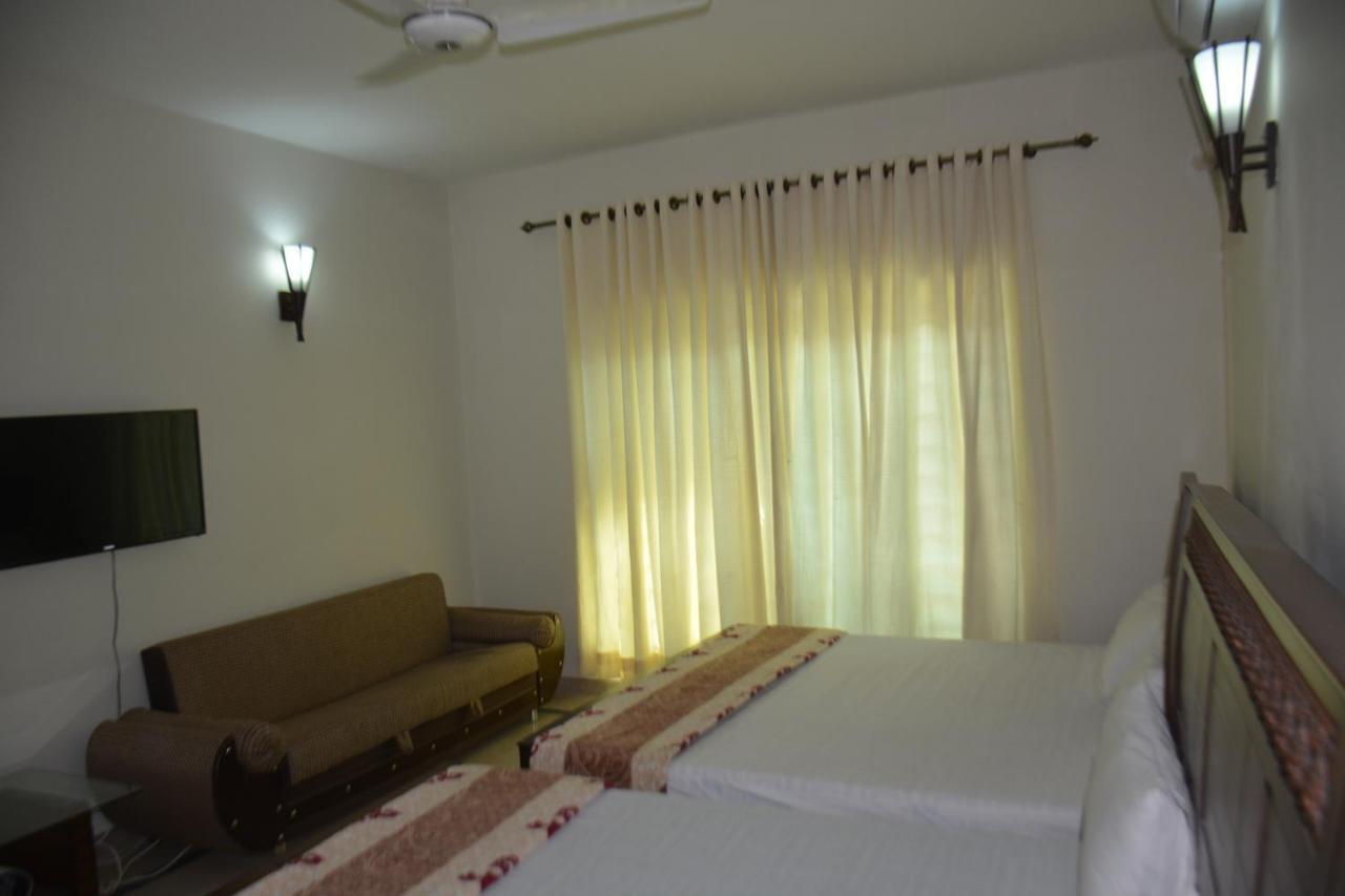 The Travelers Den Hotell Islamabad Eksteriør bilde